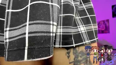 Snapshot of charlotte_joestar chatting on 10-31-25, 04:02 Charlie online show from 10-31-25, 04:02