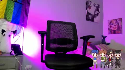 Snapshot of charlotte_joestar chatting on 11-07-25, 09:53 Charlie online show from 11-07-25, 09:53