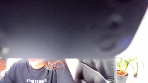 Laura online show from 02-18-26, 05:42