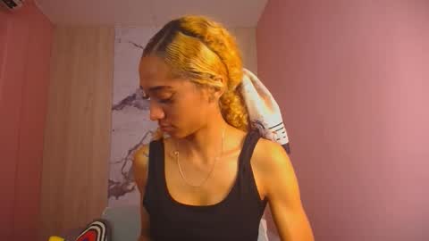 CHARLOTTE online show from 10-18-25, 11:55