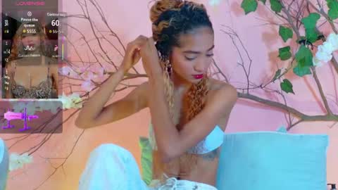 CHARLOTTE online show from 03-25-26, 12:00