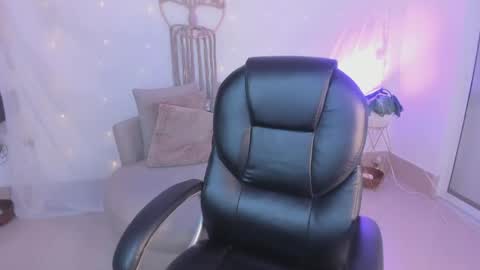 carlot online show from 04-18-26, 03:43