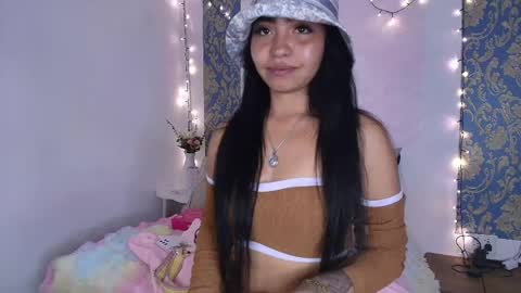 charlotte_princess_1 online show from 05-02-26, 06:18