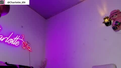 Charlotte online show from 06-04-26, 07:47