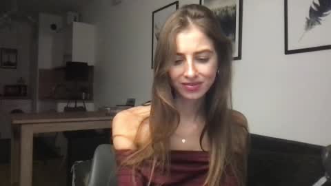 Charlotte Roche online show from 01-29-25, 04:19