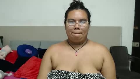 charlotte_rot online show from 10-07-25, 01:03