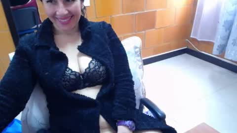 Charlotte online show from 11-25-25, 03:12