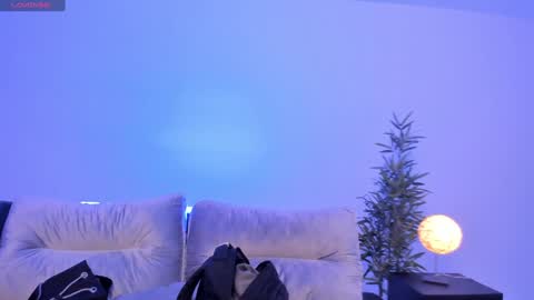 Charlotte  Everyday From 0700 to 1300 Col Time online show from 02-04-25, 11:05