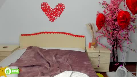 Snapshot of charlotte_wow chatting on 02-19-25, 03:17 Charlotte online show from 02-19-25, 03:17