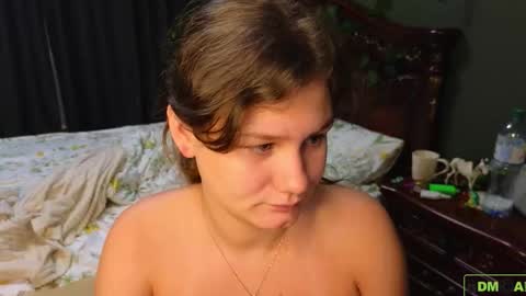 Snapshot of charlotte_wow chatting on 10-31-25, 05:25 Charlotte online show from 10-31-25, 05:25