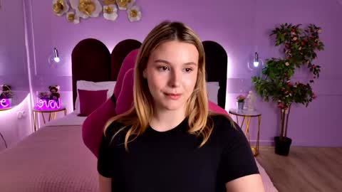charlotteatwood online show from 05-05-26, 04:15