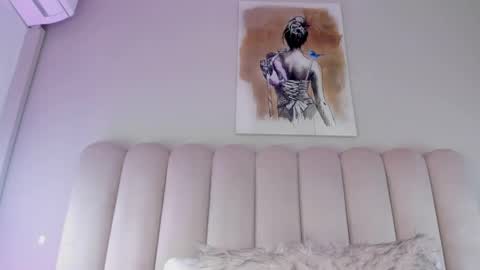 Snapshot of charlottedupontt chatting on 05-05-26, 02:14 Charlotte online show from 05-05-26, 02:14