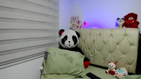 charlottee07 online show from 02-05-26, 02:27