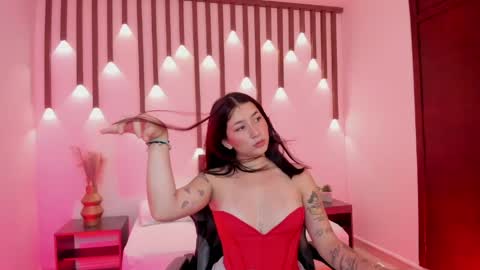 Snapshot of charlottee27_ chatting on 04-19-26, 02:11 Charlottee online show from 04-19-26, 02:11