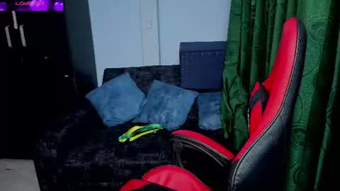 Snapshot of charlottee_lovee69 chatting on 06-14-26, 02:24 Natalia online show from 06-14-26, 02:24