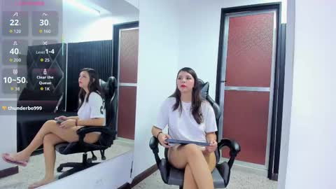 charlottee_starr online show from 10-16-25, 07:59