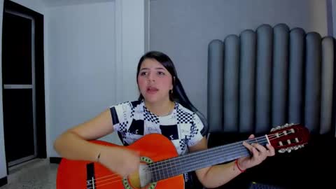 Snapshot of charlottee_starr chatting on 12-16-25, 07:41 charlottee_starr online show from 12-16-25, 07:41