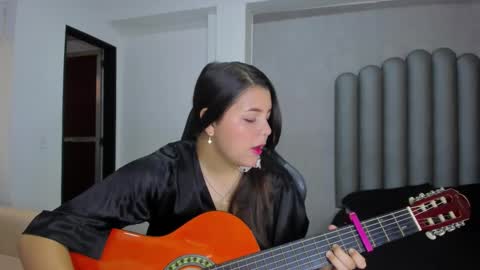 charlottee_starr online show from 12-20-25, 07:54