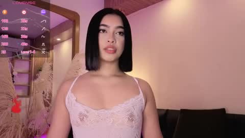 Snapshot of charlotteg18 chatting on 05-26-26, 03:02 Charlote online show from 05-26-26, 03:02