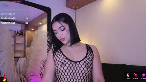Snapshot of charlotteg18 chatting on 06-15-26, 03:20 Charlote online show from 06-15-26, 03:20