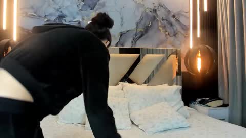 Charlotte online show from 03-08-26, 02:04