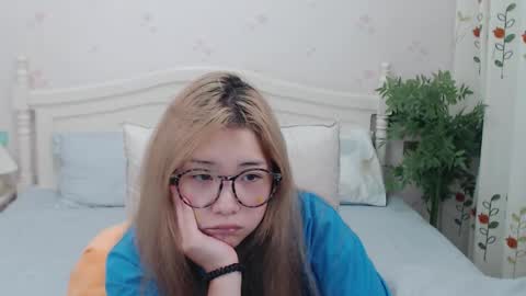 Charlotte online show from 09-11-25, 01:00