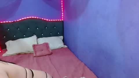 Snapshot of charlotteturners chatting on 01-06-25, 11:42 VALERIA online show from 01-06-25, 11:42