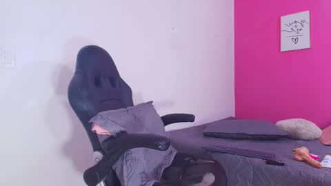 Charlotte online show from 10-02-25, 07:43