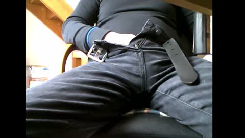 charly052 online show from 02-25-25, 02:22