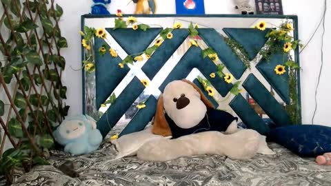 Snapshot of charly_evans60 chatting on 12-05-25, 03:26 charly_evans60 online show from 12-05-25, 03:26