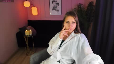 Snapshot of charmbianca chatting on 02-06-25, 08:18 Bianca online show from 02-06-25, 08:18