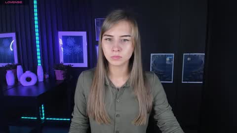 Snapshot of charmbianca chatting on 02-08-25, 05:08 Bianca online show from 02-08-25, 05:08