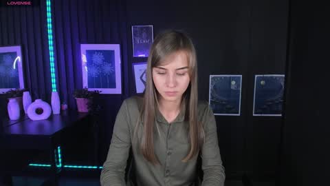 Snapshot of charmbianca chatting on 02-08-25, 08:09 Bianca online show from 02-08-25, 08:09