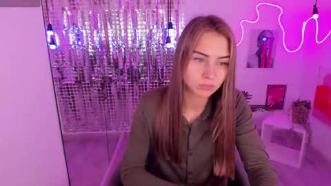 Snapshot of charmbianca chatting on 02-12-25, 05:26 Bianca online show from 02-12-25, 05:26