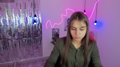 Snapshot of charmbianca chatting on 02-16-25, 08:10 Bianca online show from 02-16-25, 08:10