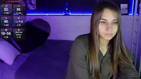 Snapshot of charmbianca chatting on 02-19-25, 08:33 Bianca online show from 02-19-25, 08:33