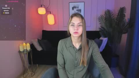 Snapshot of charmbianca chatting on 02-20-25, 05:23 Bianca online show from 02-20-25, 05:23