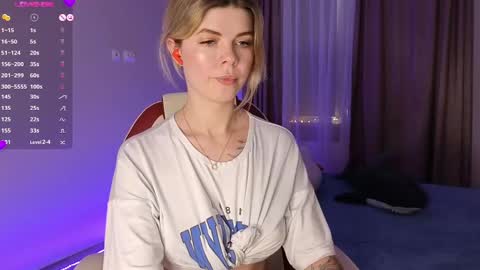 Kira online show from 02-25-25, 11:08