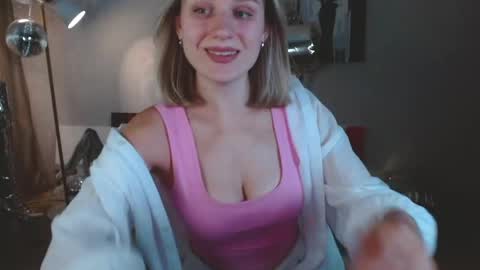 Michelle  online show from 04-06-26, 06:36