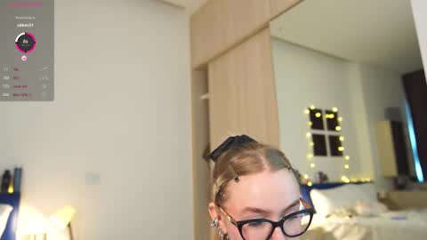 my fansly Charming daisy              My Wishlist  for new toys     online show from 02-16-25, 07:37