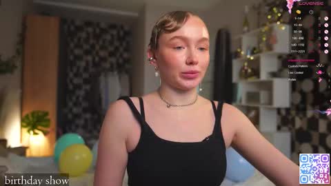 my fansly Charming daisy              My Wishlist  for new toys     online show from 11-18-25, 07:24