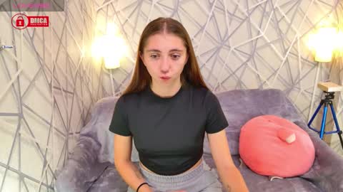 CharmingLIA online show from 09-30-25, 06:02