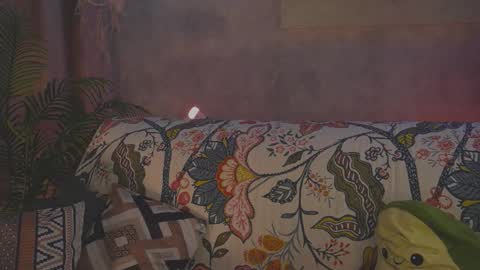 Snapshot of charming_lilly chatting on 10-03-25, 03:42 Lissa online show from 10-03-25, 03:42