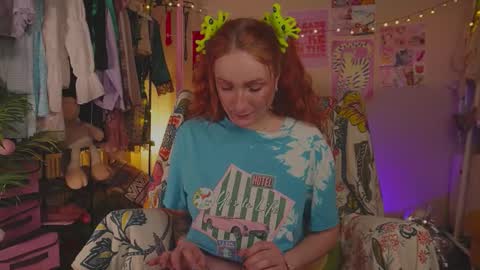 Snapshot of charming_lilly chatting on 11-14-25, 03:00 Lissa online show from 11-14-25, 03:00