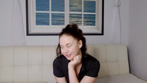 charming_lolla online show from 10-30-25, 12:01