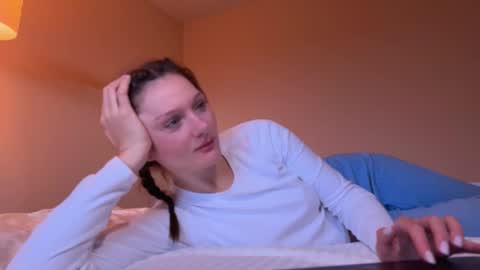 katie online show from 11-10-25, 11:53