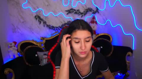 Snapshot of charmmocco chatting on 01-22-25, 09:46 SweetMoco online show from 01-22-25, 09:46