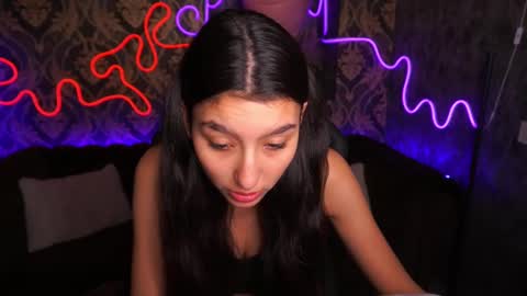 Snapshot of charmmocco chatting on 02-14-25, 10:38 SweetMoco online show from 02-14-25, 10:38