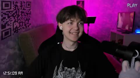 Snapshot of charonbaby1 chatting on 10-28-25, 09:50 lynxy online show from 10-28-25, 09:50