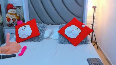 Charon  Stom online show from 12-01-25, 01:38